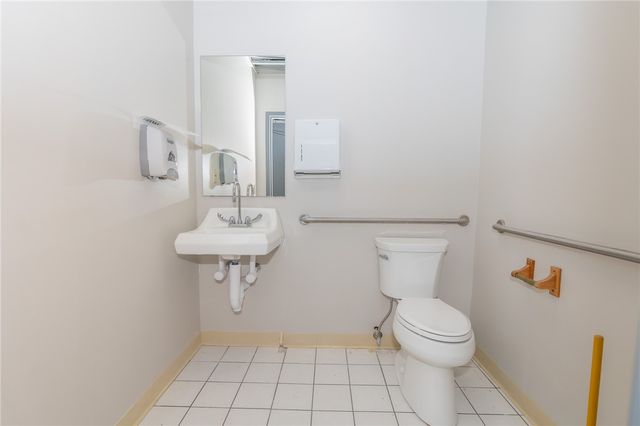 875 Centerville Road 15, Warwick, RI 02886