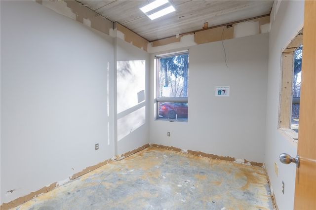 875 Centerville Road 15, Warwick, RI 02886