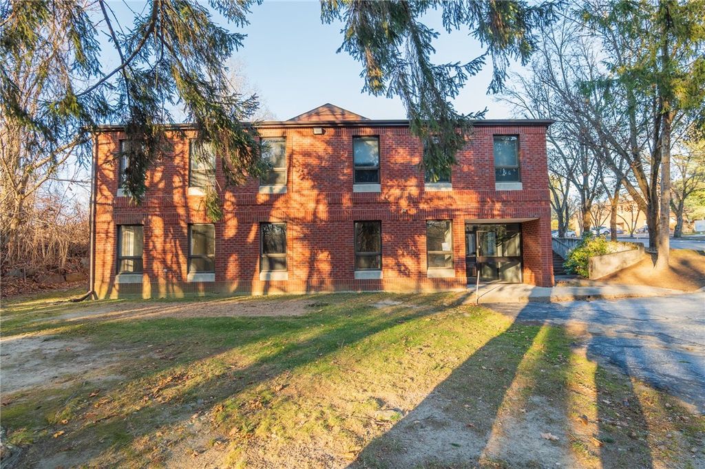 875 Centerville Road 15, Warwick, RI 02886