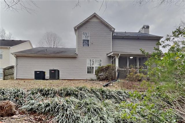 275 Grayson Manor Drive, Loganville, GA 30052