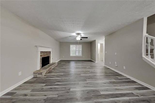 275 Grayson Manor Drive, Loganville, GA 30052