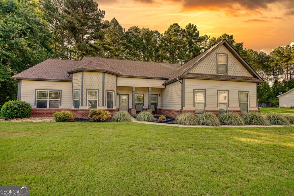 185 Chimney Ridge Lane, Covington, GA 30014