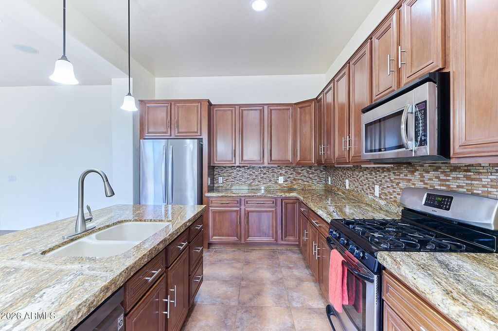 16920 W Hilton Avenue, Goodyear, AZ 85338