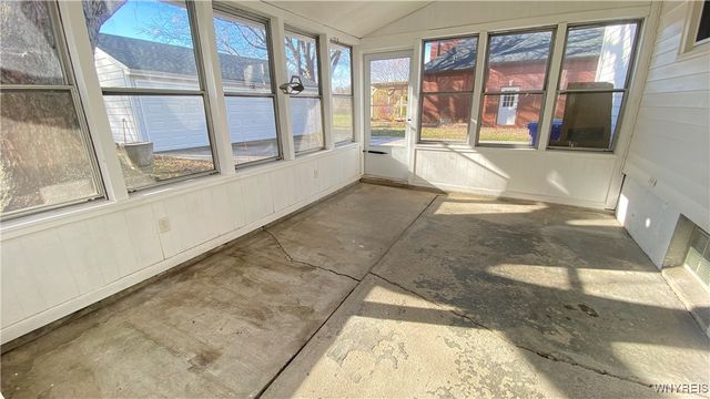 3087 Cloverbank Road, Hamburg, NY 14075