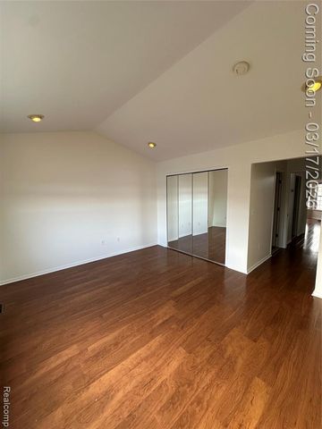 252 Shore Brook Lane, Walled Lake, MI 48390