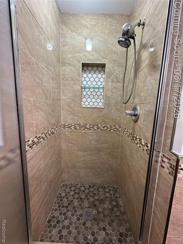 252 Shore Brook Lane, Walled Lake, MI 48390