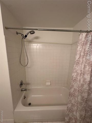 252 Shore Brook Lane, Walled Lake, MI 48390