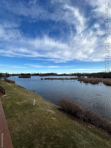 252 Shore Brook Lane, Walled Lake, MI 48390