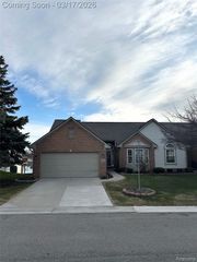 252 Shore Brook Lane, Walled Lake, MI 48390