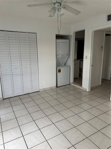 2194 W 60th St 22213, Hialeah, FL 33016