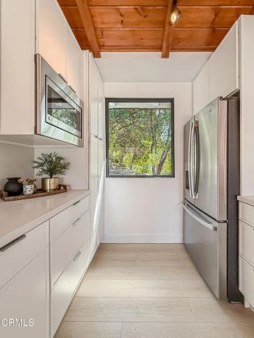 20930 Almazan Road, Woodland Hills, CA 91364