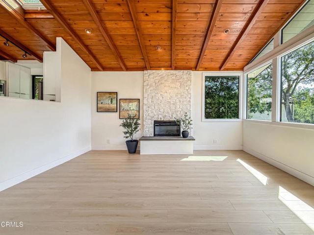 20930 Almazan Road, Woodland Hills, CA 91364