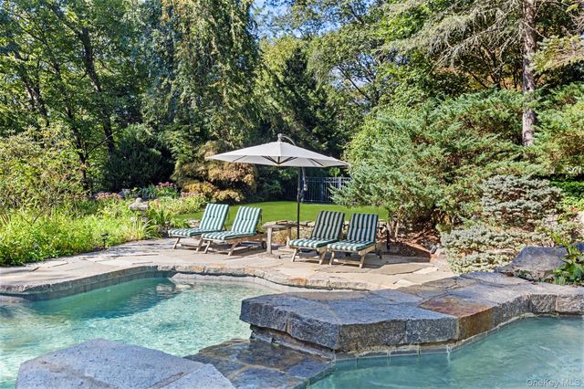 12 Bishop Park Road, Pound Ridge, NY 10576