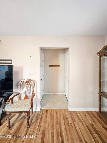 10709 Grecian Rd, Louisville, KY 40272