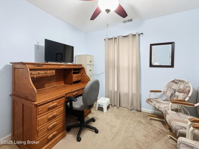 10709 Grecian Rd, Louisville, KY 40272