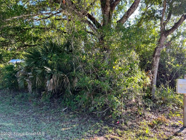 8965 100th Avenue, Vero Beach, FL 32967