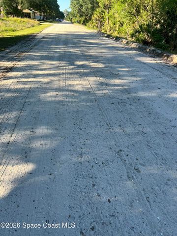 8965 100th Avenue, Vero Beach, FL 32967