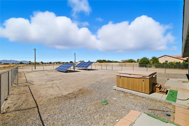 2710 South Rainbow Avenue, Pahrump, NV 89048