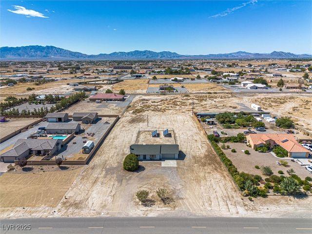 2710 South Rainbow Avenue, Pahrump, NV 89048