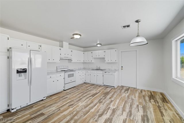 2710 South Rainbow Avenue, Pahrump, NV 89048