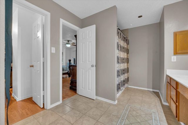 6610 Beryl Drive, Arlington, TX 76002