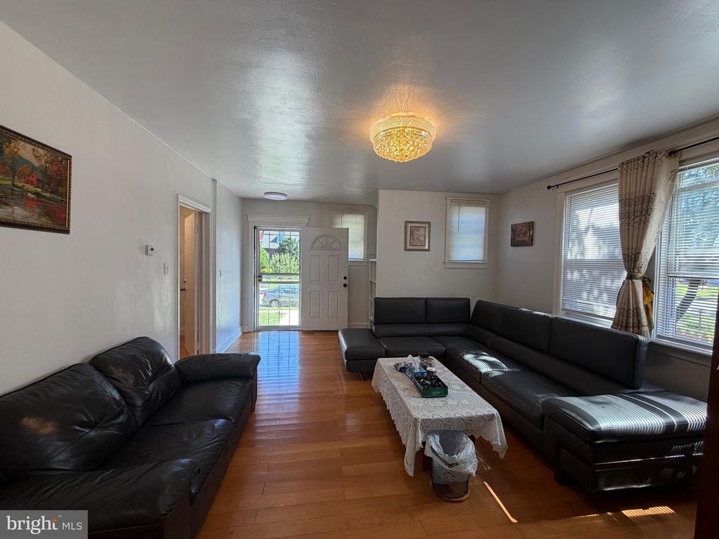 1320 BRIGHTON ST, PHILADELPHIA, PA 19111 — photo 4