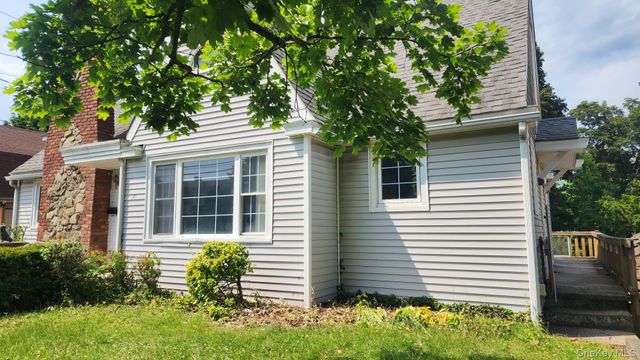 21 Marple Road, Poughkeepsie, NY 12603