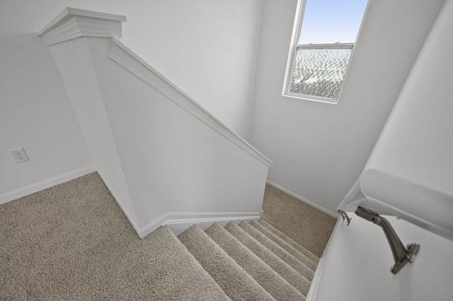 22 Levanno Drive, Crown Point, IN 46307