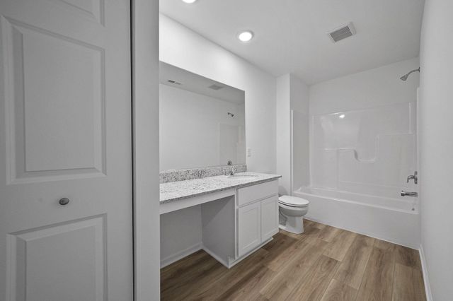 22 Levanno Drive, Crown Point, IN 46307