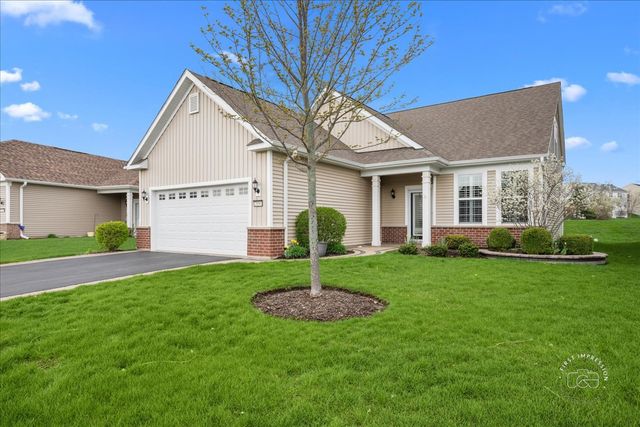 2850 Stoney Creek Drive, Elgin, IL 60124