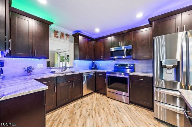 2439 Ephraim AVE, Fort Myers, FL 33907