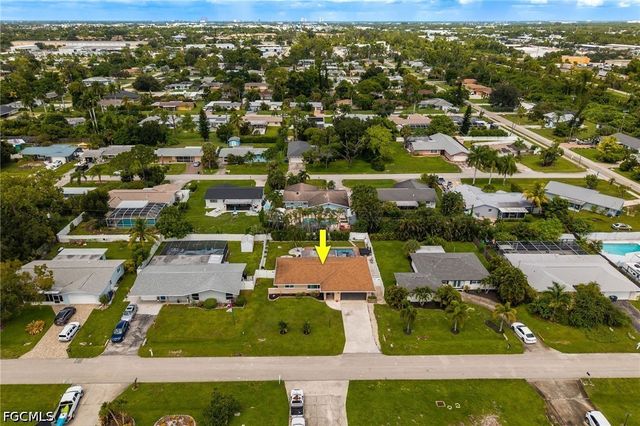 2439 Ephraim AVE, Fort Myers, FL 33907