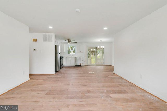 12901 APPLECROSS DR, Clinton, MD 20735