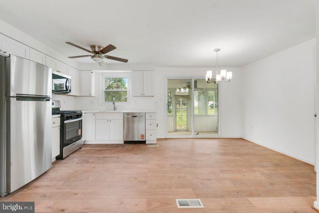 12901 APPLECROSS DR, Clinton, MD 20735