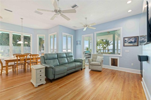 2207 5TH STREET W, Palmetto, FL 34221