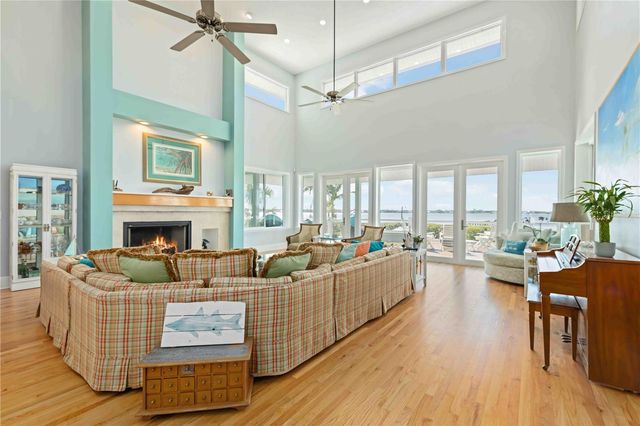 2207 5TH STREET W, Palmetto, FL 34221