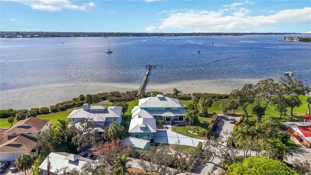 2207 5TH STREET W, Palmetto, FL 34221