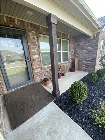 1802 E Endura Park Drive, Siloam Springs, AR 72761