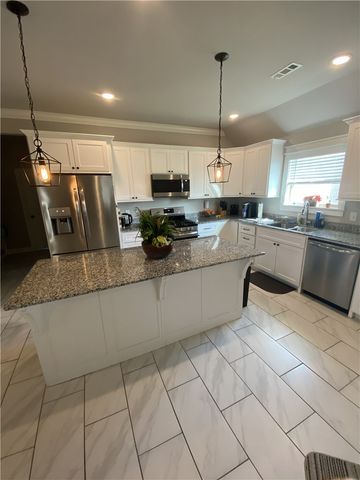 1802 E Endura Park Drive, Siloam Springs, AR 72761