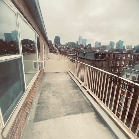 145 Pinckney 715, Boston, MA 02114