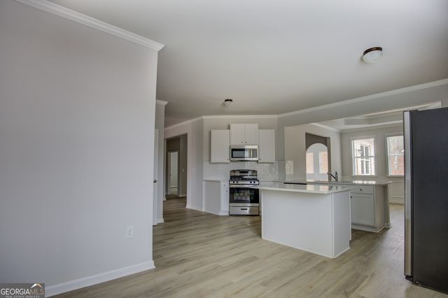 853 Crossroads Court, Social Circle, GA 30025