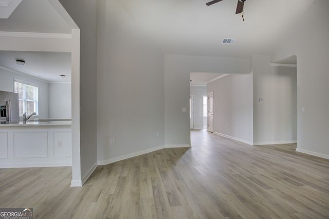 853 Crossroads Court, Social Circle, GA 30025