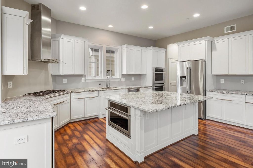Image 12 of property listing at 11423 ELLINGTON ST, Fulton, MD 20759
