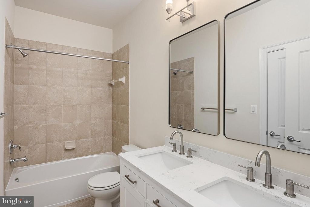 Image 42 of property listing at 11423 ELLINGTON ST, Fulton, MD 20759