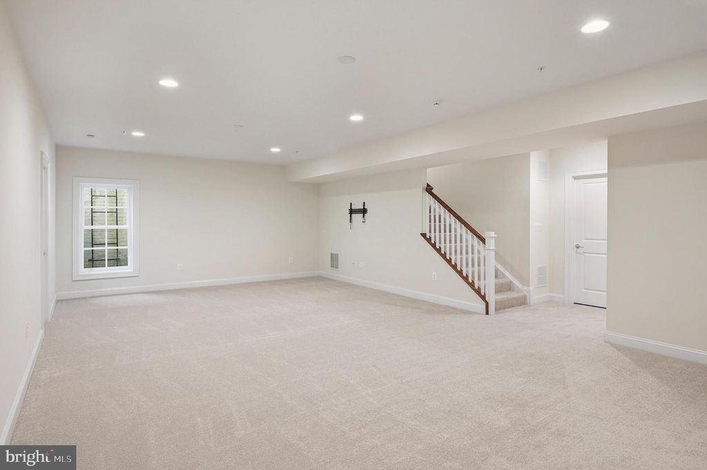 Image 45 of property listing at 11423 ELLINGTON ST, Fulton, MD 20759