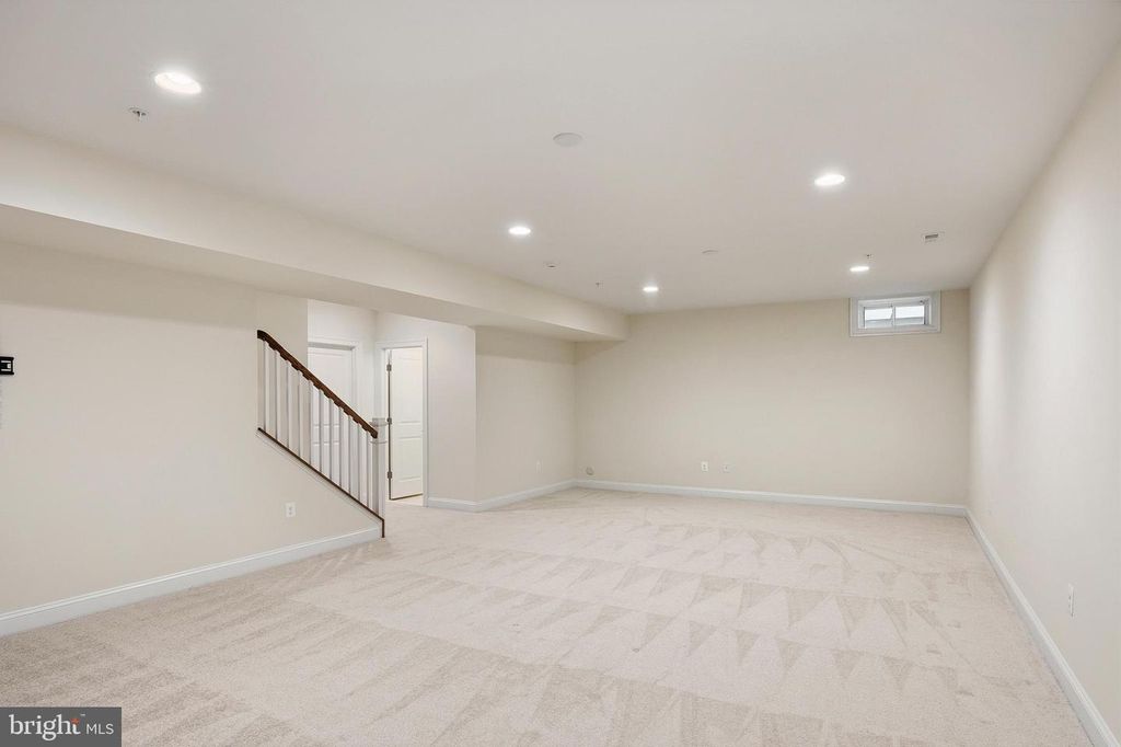 Image 47 of property listing at 11423 ELLINGTON ST, Fulton, MD 20759