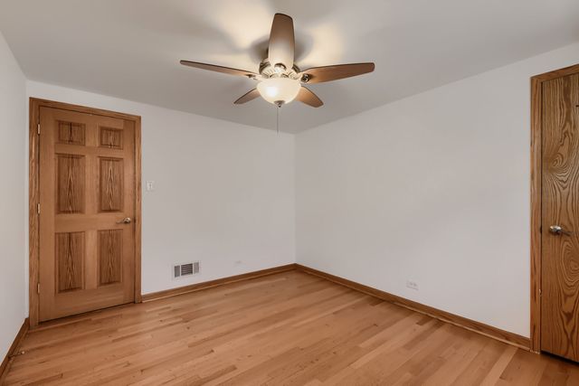 5122 S Normandy Avenue, Chicago, IL 60638