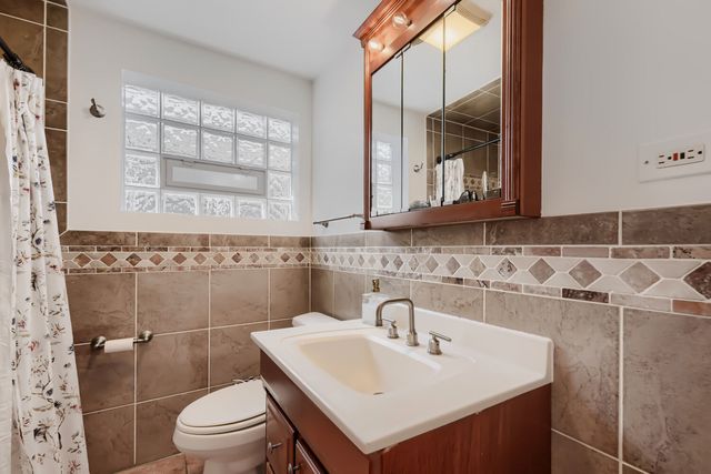 5122 S Normandy Avenue, Chicago, IL 60638