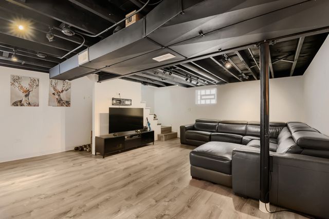 5122 S Normandy Avenue, Chicago, IL 60638