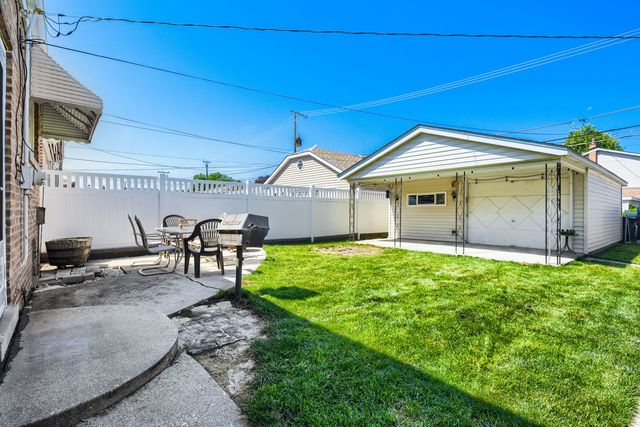 5122 S Normandy Avenue, Chicago, IL 60638